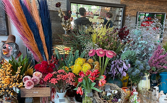 スリフト出張花屋ドライフラワーにしやすい