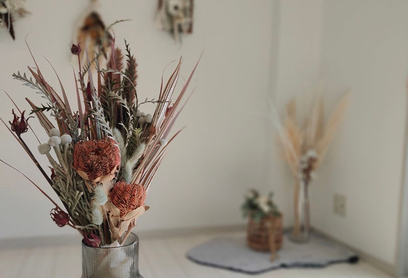 スリフトのディスプレイドライフラワーアレンジメント