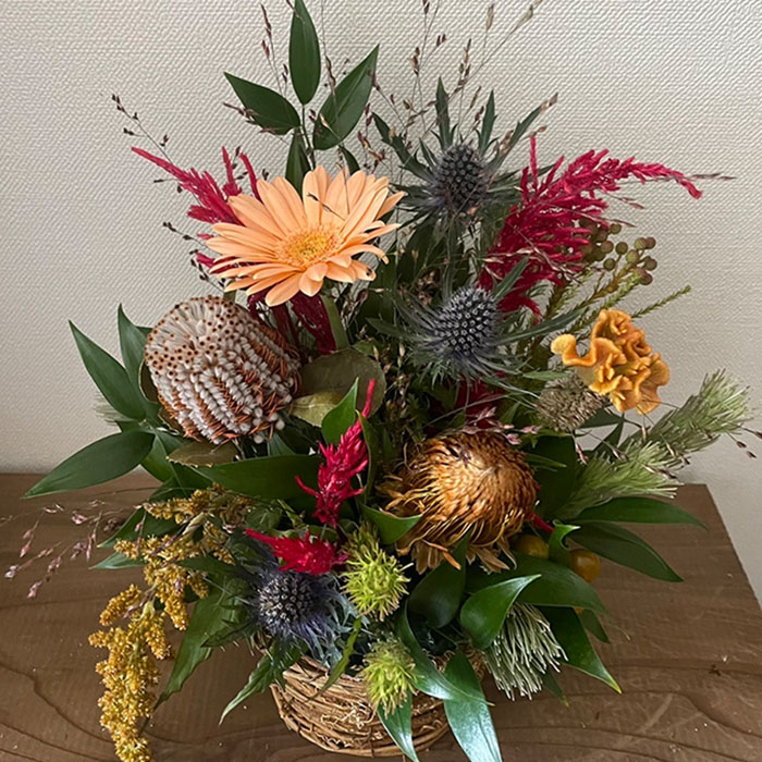 スリフト生花フラワーアレンジメント